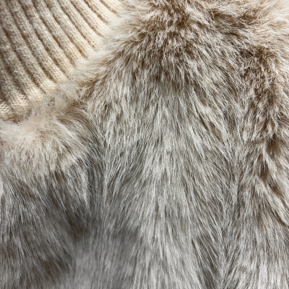 The softest zip up ever! - Picture 6 of 7